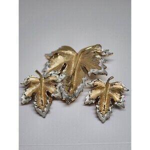 Vintage SARAH COVENTRY SIGNED Silver Gold Tone Leaf Pin / Brooch & Earrings Set